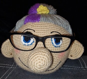 Anleitung von Zahya Designs, meine süße Brillenoma