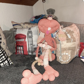 Etwas schwierig,  aber wenn manches kapiert hat,  macht es großen Spaß