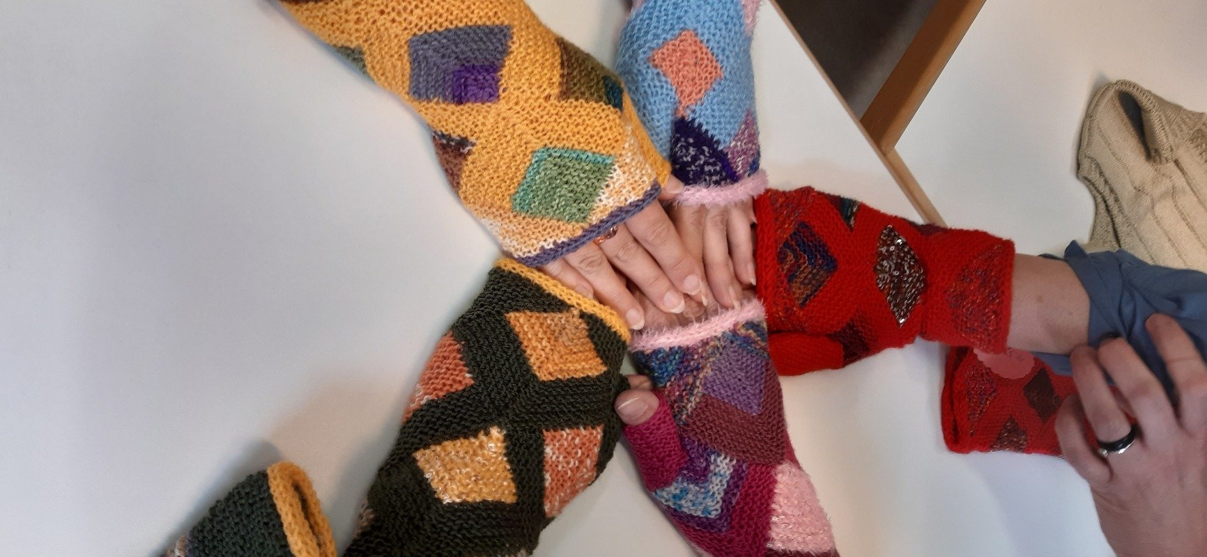 Patchwork Handstulpen/Armstulpen "in one piece" - Strickanleitung