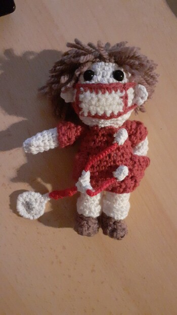 ein kleiner Krankenpfleger, zum Start der Ausbildung