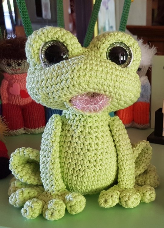 Crochet pattern Taki the croaking frog