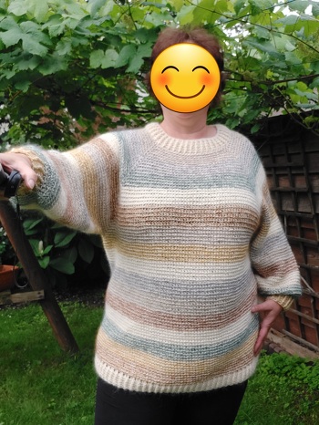 Pullover Finisterre, nach meinen Vorstellungen abgewandelt. Gehäkelt aus Alize Cotton Gold und Drops Kid Silk mit NS5.