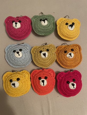 Die Bärenköpfe lassen sich sehr gut häkeln und haben schon vielen Kindern Freude gemacht.