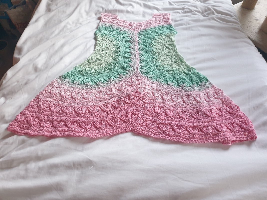 Tunika/Kleid Rainbow Flowers, Häkelanleitung