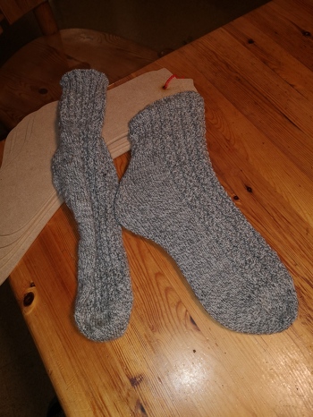 Wieder ein paar Socken fertig.