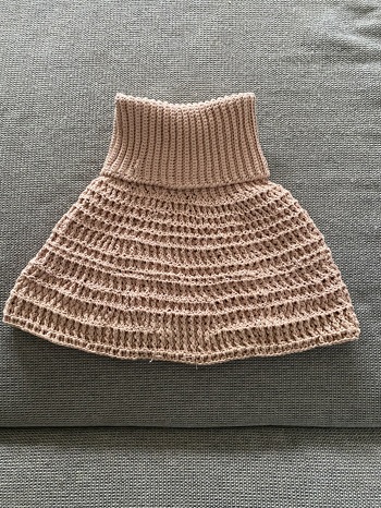 Rollkragenschal, selbstgehäkelt
Auf Bestellung/Wunsch, individuell hergestellt