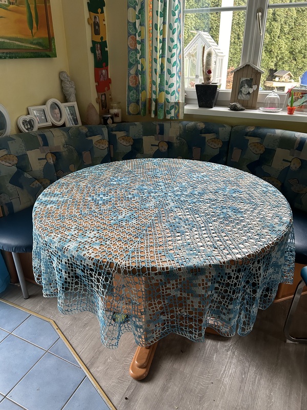 Runde Decke Schneefall - Winterkollektion