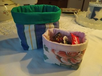 Alte Tischdecken werden verarbeitet