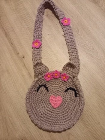 Umhängetasche für ein kleines Mädchen 💕
Die Anleitung gibt es im blog von:
Zuckersüße  Äpfel