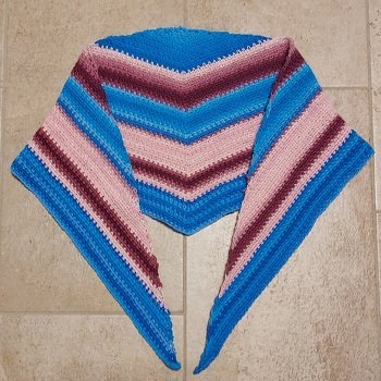 Flaches Dreiecktuch im Moss-Stitch aus 