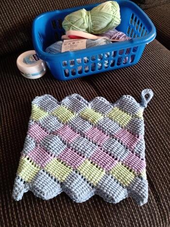 Topflappen tunesisch gehäkelt, Anleitung von hier