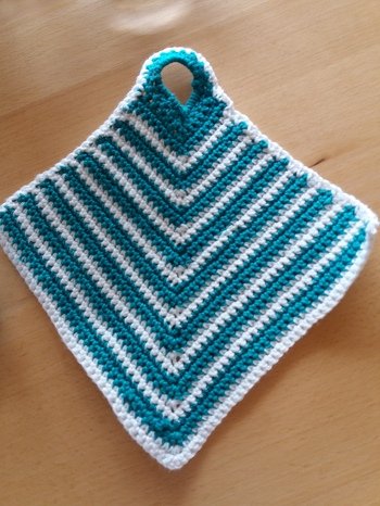 Klassischer Topflappen gehäkelt