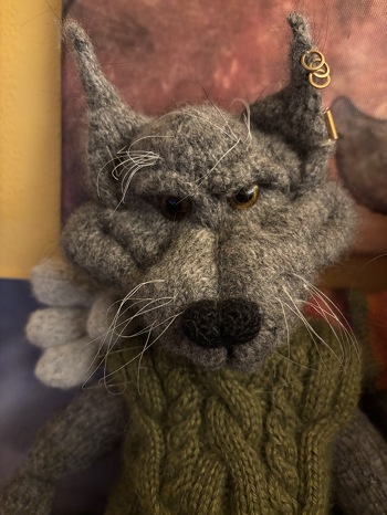 Das ist Sir Sherlock, ein böser Wolf, der durch die Freundschaft zu Lady Lilly zu einem lieben Wolf wurde.