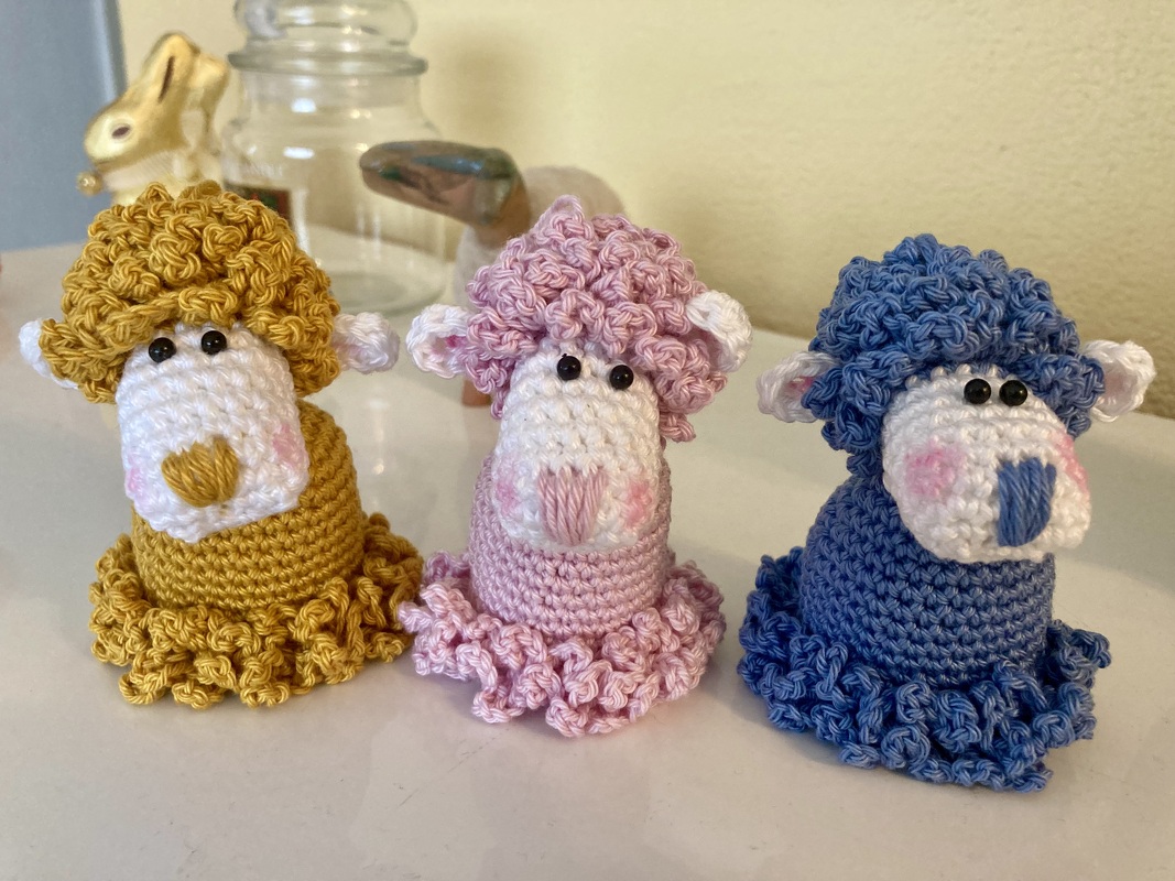 Häkelanleitung Osterglöckchen Schaf