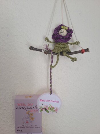 Bei mir springen die Glückswürmchen einfach so von der Nadel.