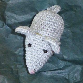 Ein Kinfirmationsgeschenk: Wassteckt wohl in derkleinen Maus? Idee von Rasselbande.