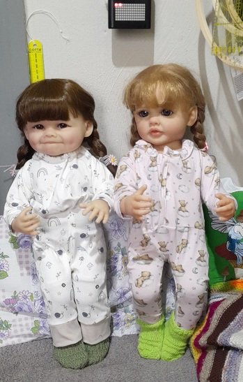 beide im Schlafoverall