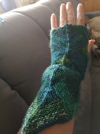 War interessant zu stricken. Das Ergebnis gefällt mir gut.