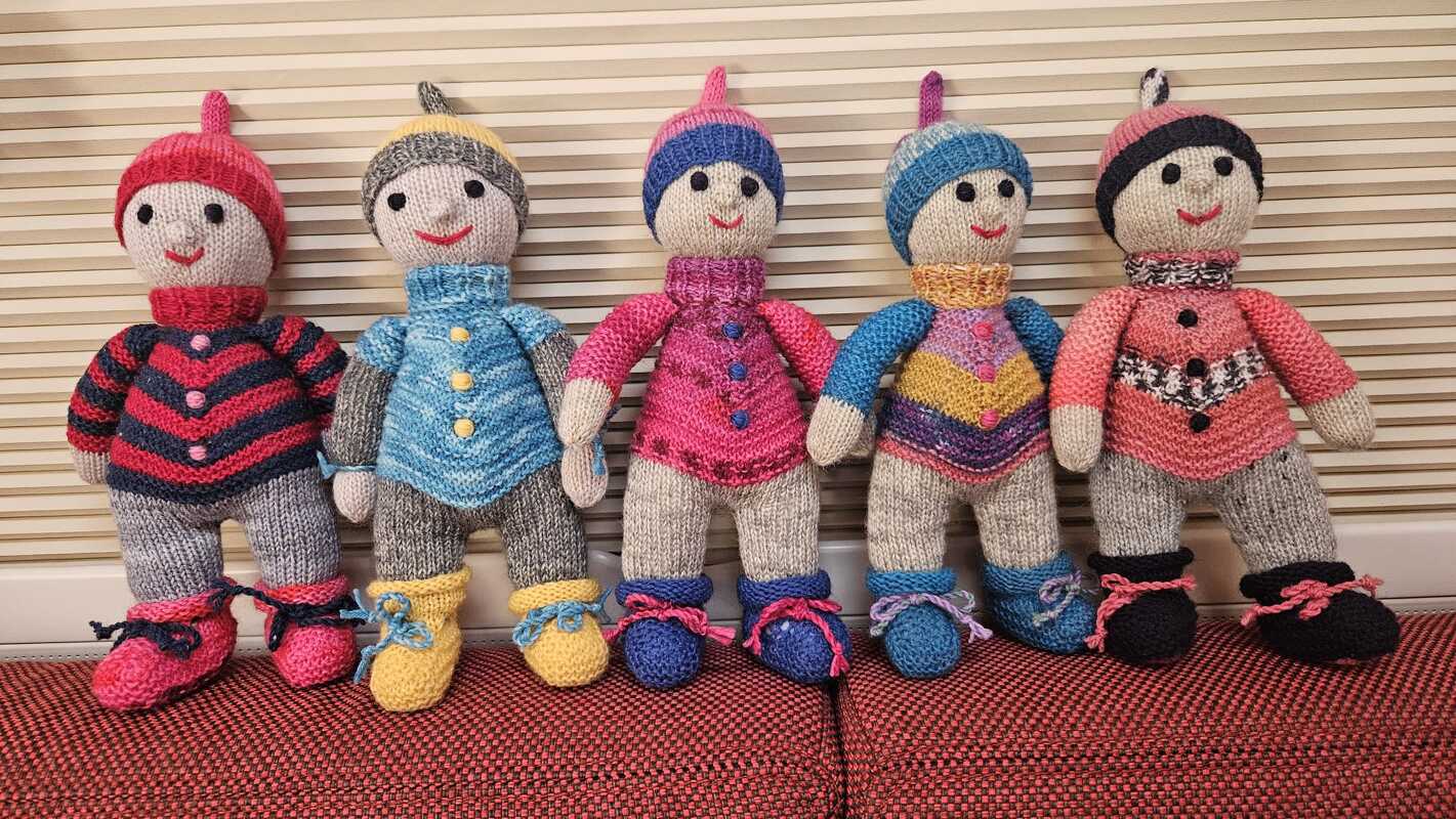 Knuddelpüppchen aus Resten - Strickanleitung