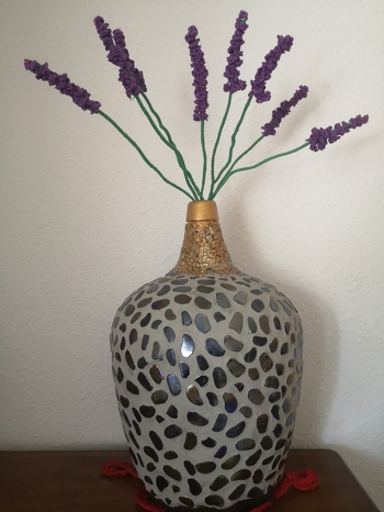 Coole Idee mit dem Lavendel, einfach und toll auch mit weniger Exemplaren