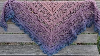 Romantic Wonder, mit Verlängerung, NS 3,5, 1200Meter, 4fädig (allerdings habe ich nur 1000 gebraucht) Wolle von: Mrs Bobbel, Farbe: 385