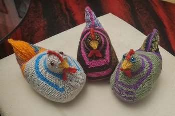 Nun sind es drei und das in der Mitte bleibt bei mir . Die anderen gehen an unseren besten Freund und seiner Frau als Weihnachtsgeschenk. Nu is genug mit der Hühnerei😉