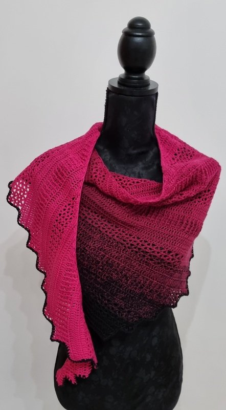 Häkelanleitung Drachenschwanz &quot;Polardrache&quot;, asymmetrisches Tuch