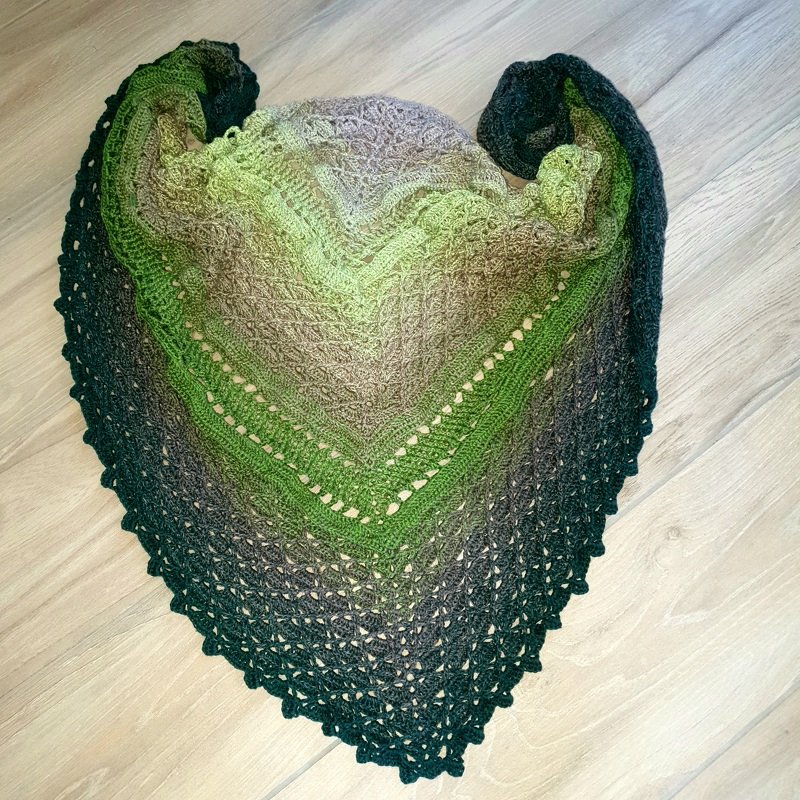 Häkelanleitung Dreieckstuch Regenwald mit interssanten neuen Mustern