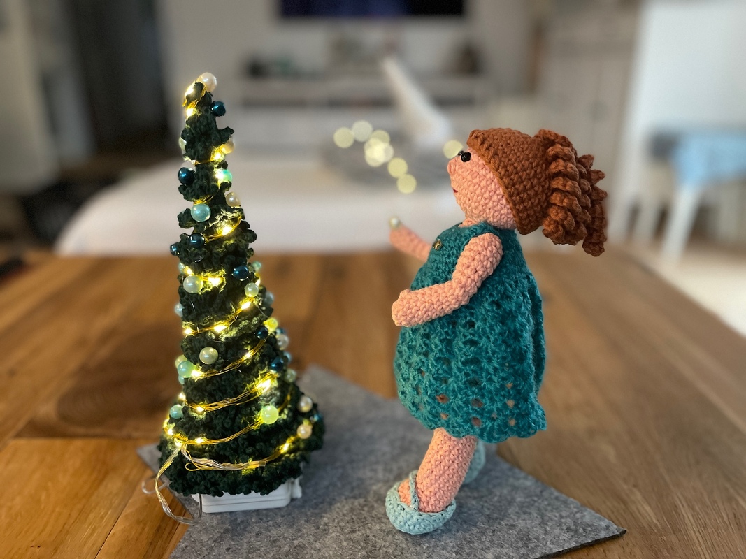 beleuchtete Deko &quot;Wir schmücken den Weihnachtsbaum&quot;