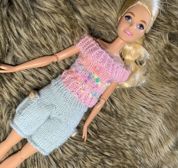 Gut erklärt und einfach zu stricken. Sehr wandelbar .