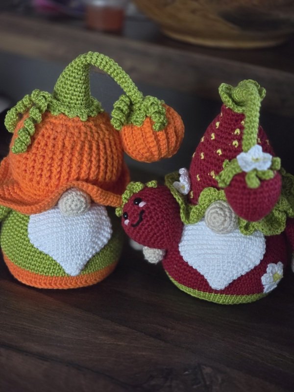 KÜRBIS-WICHTEL – Häkelanleitung Gnome