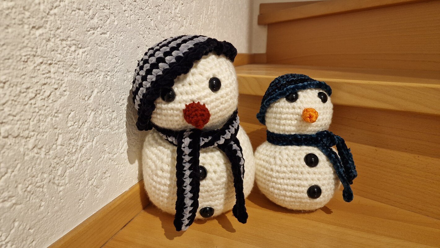 Snowman Crochet Pattern | 40cm | 15.7