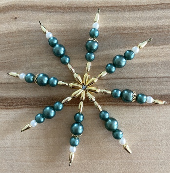 Drahtstern mit Perlen. Tolle Weihnachtsidee - Weihnachtsdeko