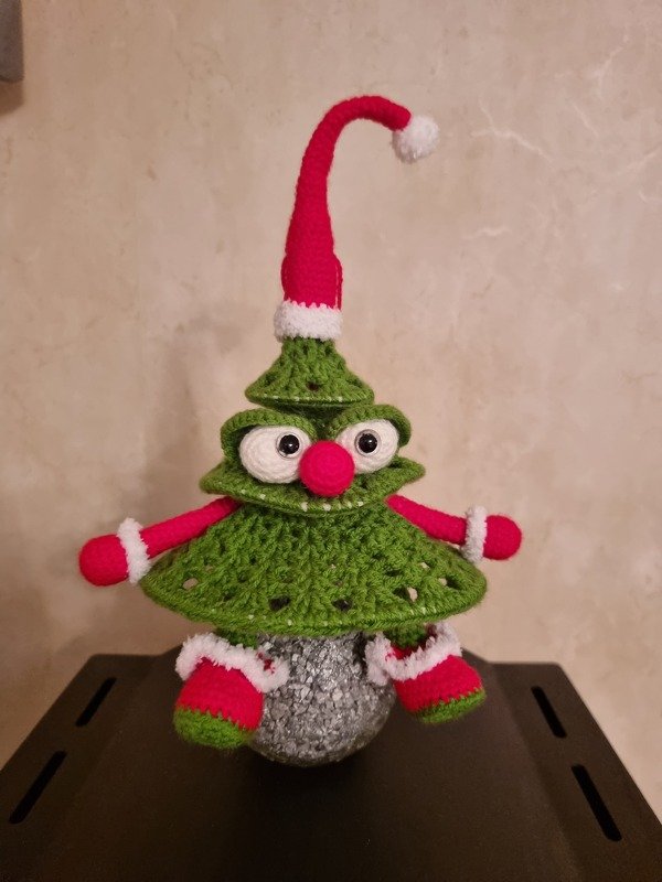 Häkelanleitung lustiger Tannenwichtel