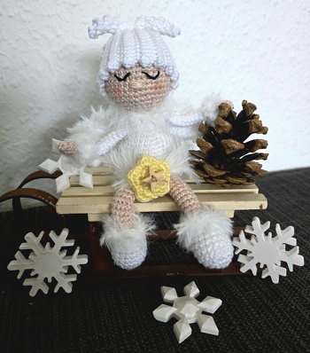 Nein Engelchen.....mit einem kleinen Stern ergänzt!!!!
#Winter #Engel