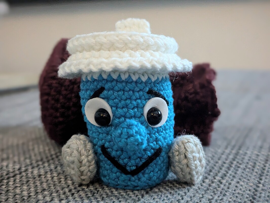 Häkelanleitung, Anhänger Coffee-to-Go Becher  / Ideal für Wollreste!