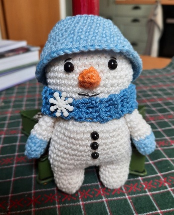 Der ist so süß !! schöne Anleitung,  danke dafür