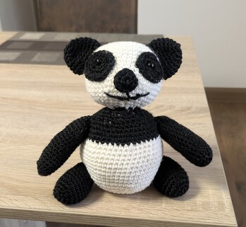 Mein erstes Amigurumi leider nicht so perfekt aber mein Sohn hat sich trotzdem gefreut