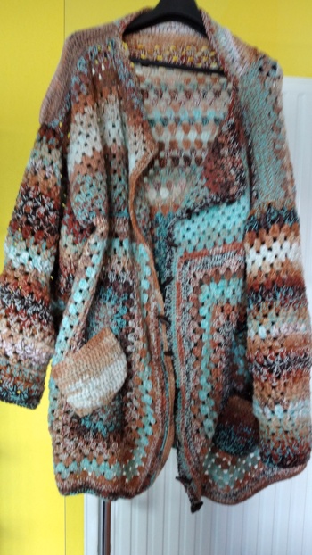 Allerste Häkeljacke für den 