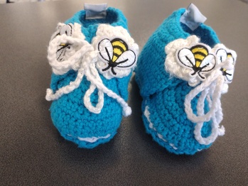 Baby Schnürschühchen.. mit 🐝 chen 😘
#Baby