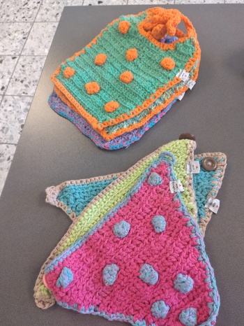 Lätzchen und Dreieckshalstücher
#Baby