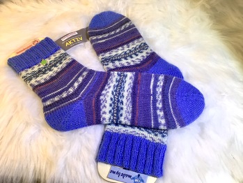 Teilnahme: #Sockenweltrekord
STINO’S in Größe 43 mit 4-fach Garn. Weitere Folgen garantiert.💖