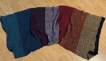 Die Anleitung ist sehr ausführlich und verständlich und man konnte gut danach arbeiten