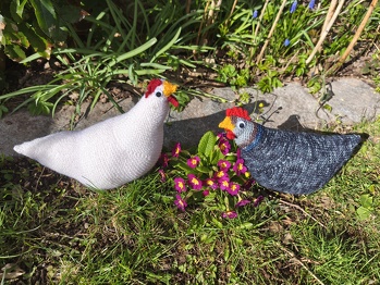 Kuschelhuhn Helga Nr 2.
Ein Huhn ist nicht gerne alleine 😀
#Ostern