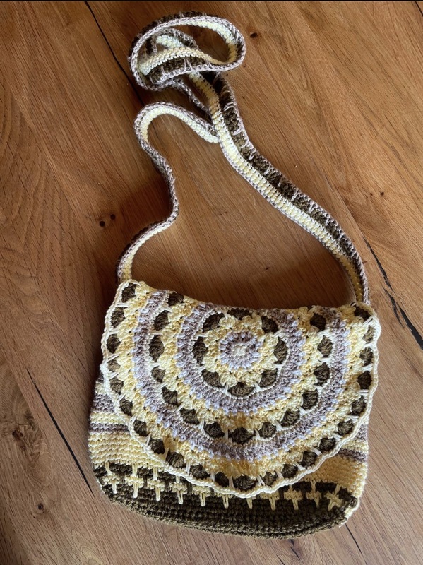 Handarbeiten Werke - Foto von claudia-schoenbaechler