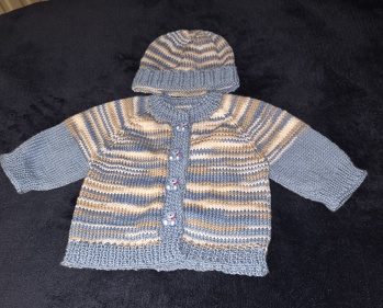 Dank der tollen Anleitung, sehr gut nach zu stricken und kleine Änderungen vor zu nehmen.
