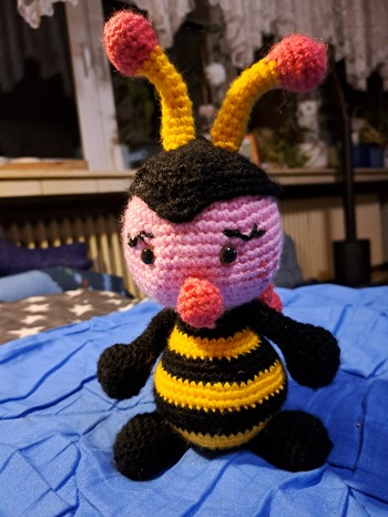 Häkelanleitung süsses Bienchen
Von AngiDesign
Super beschrieben und verständlich.
Das wird nicht das letzte Bienchen welches ich gehäkelt habe.