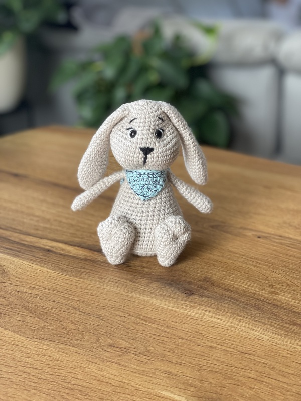 Hase Häkelanleitung, häkeln, Hoppel, Osterhase