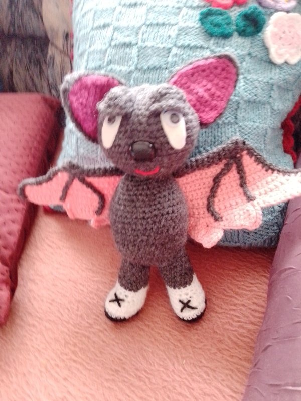 Shadow die kleine Fledermaus Häkelanleitung Amigurumi