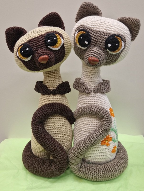Siamkatzen Max und Mixi Häkelanleitung Amigurumi